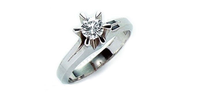 母親の婚約指輪