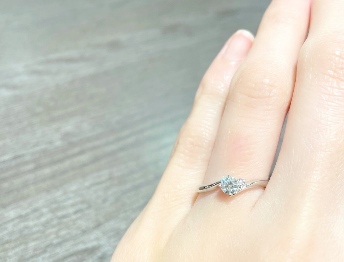 婚約指輪イメージ