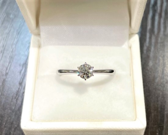 婚約指輪イメージ