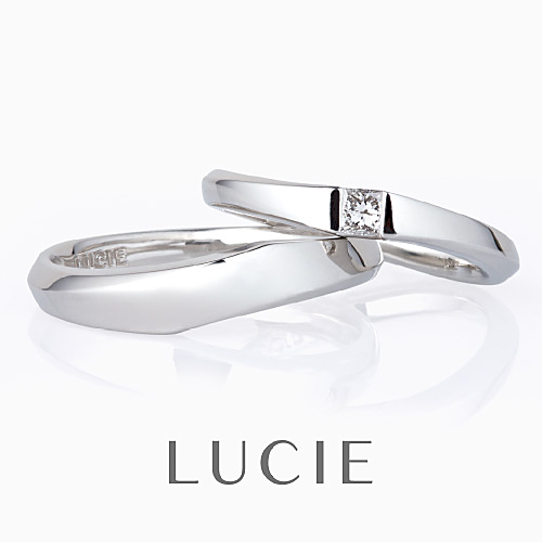 LUCIEの指輪の写真