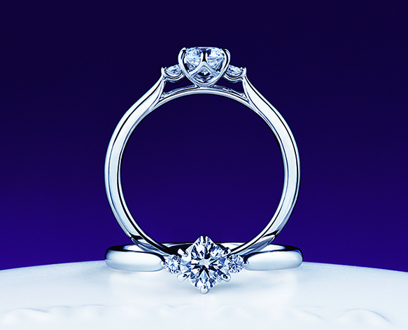 NIAKAの白鈴の婚約指輪の写真