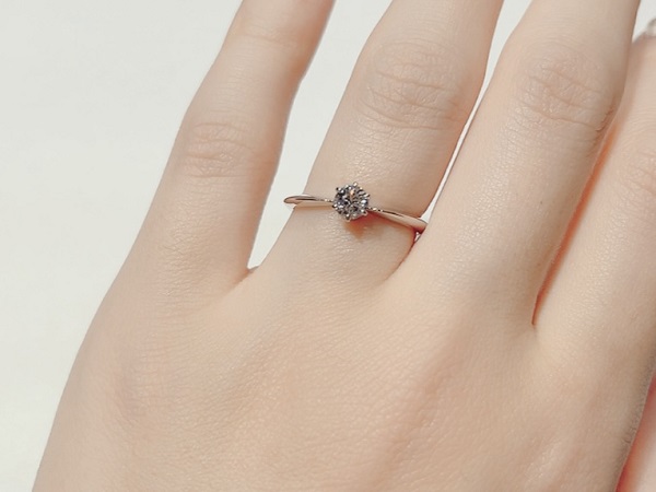 プロポーズオリジナル婚約指輪