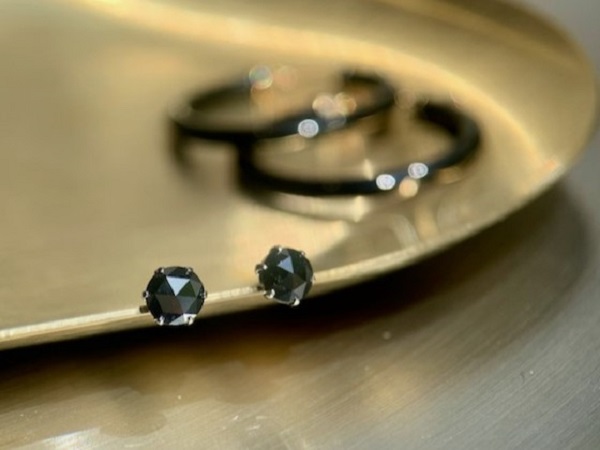 ブラックダイヤ