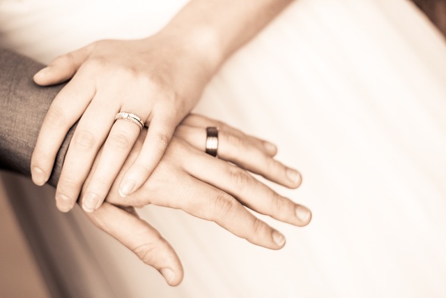 指輪をなくしてしまったらどう対処する？｜婚約指輪・結婚指輪
