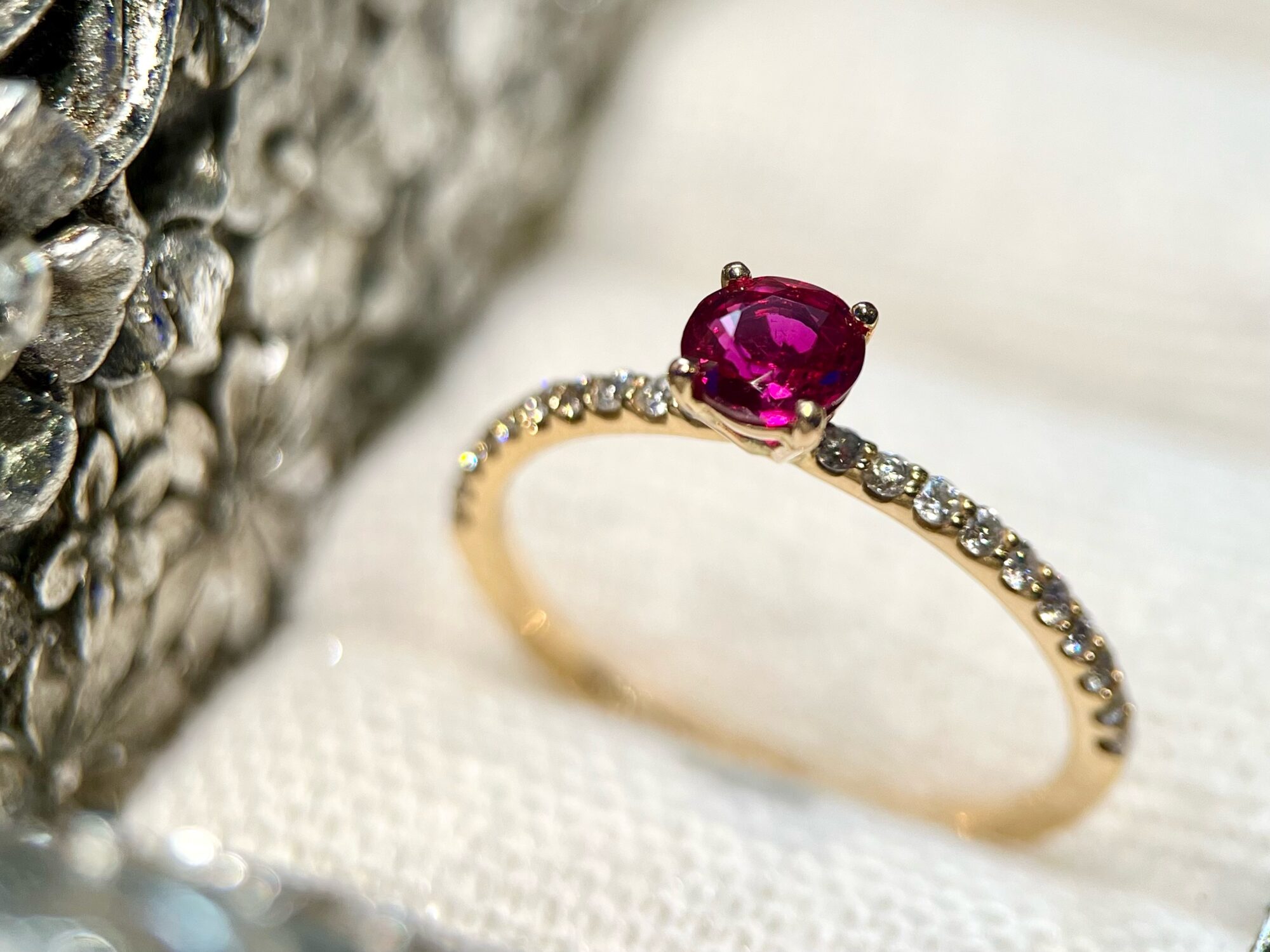 誕生石メインの指輪