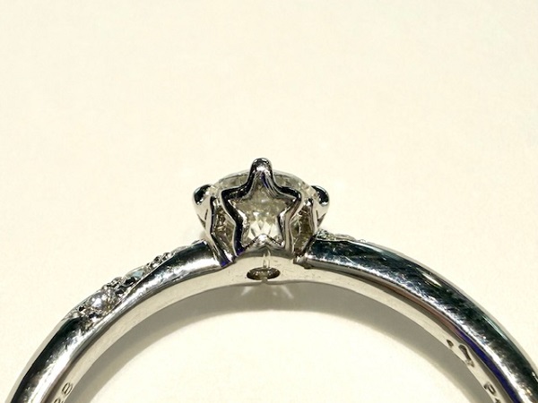 アリエル婚約指輪ヨコ